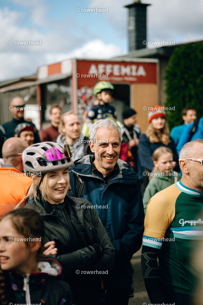 20240928_PaulHense-Rampensau_Ehrung_S1435_DSC06290 | rowerhead - Realisiert mit Pictrs.com