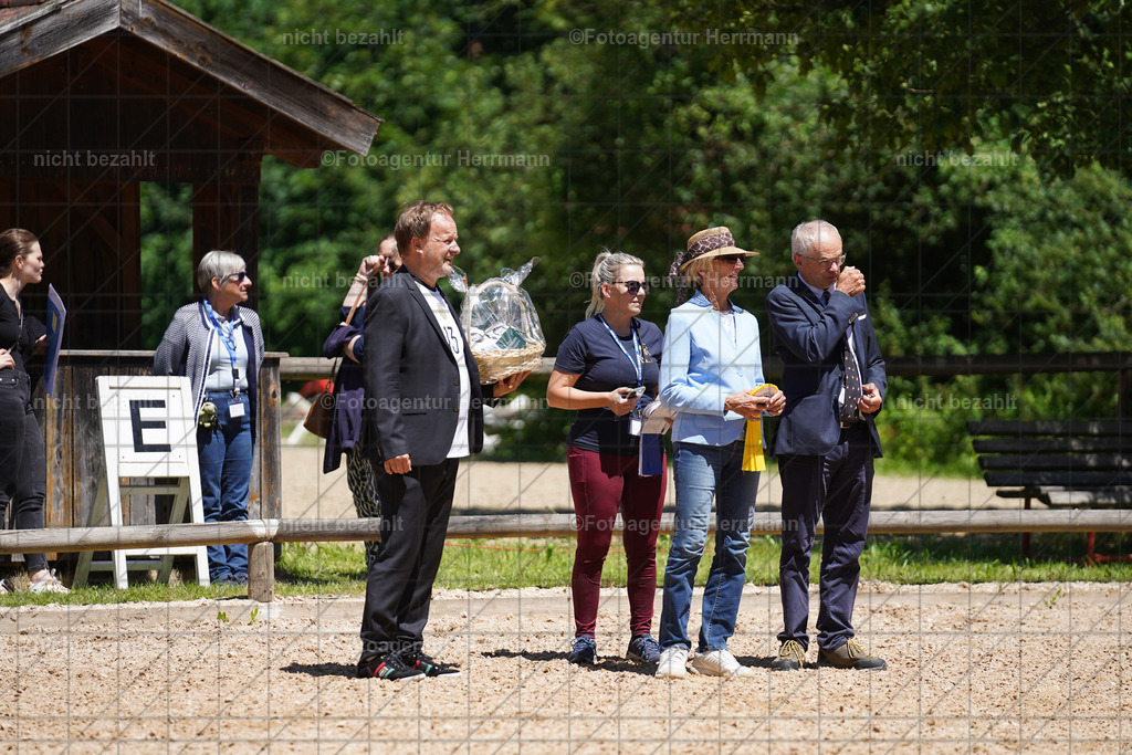20240705-FAH04000 | Turnierbilder von Grafing, Reitsportbilder, Turnierfotos, Turnierfotografen Bayern, Pferdefotograf, Fotoagentur Herrmann