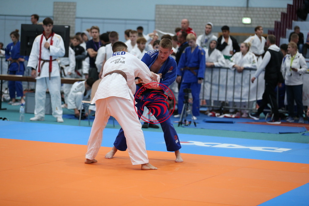 AT3Y0779 | Fotos vom Adler Cup - Pictures from Adler Cup

Hier findet Ihr alle Eindrücke und großen Momente der Adler Cup Wochenenden. Here you will find all impressions and great moments of the Adler Cup weekends. - Realisiert mit Pictrs.com