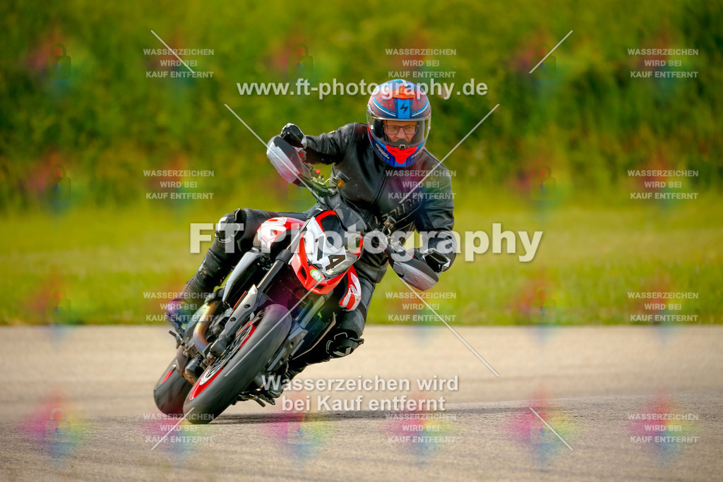 _MOT1177 | Hier findet Ihr Bilder von Touristenfahrten auf der Nürburgring Nordschleife oder von anderen Veranstaltungen die ich besucht habe. Viel Spass beim Durch Schauen 