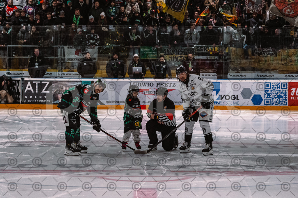 Alligators_vs_Passau_26_12_2025-012 | Die Fotogalerie von Daddel: professionelle Bilder von Sport, Events und Unternehmen aus Franken. Jetzt Galerien durchstöbern und Lieblingsfotos bestellen. - Realisiert mit Pictrs.com