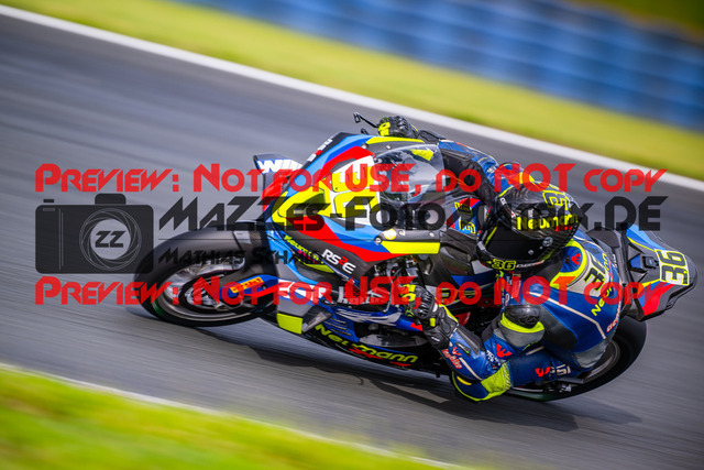 MaZZes_FotoMatrix_240531_6007705_5517 | STK