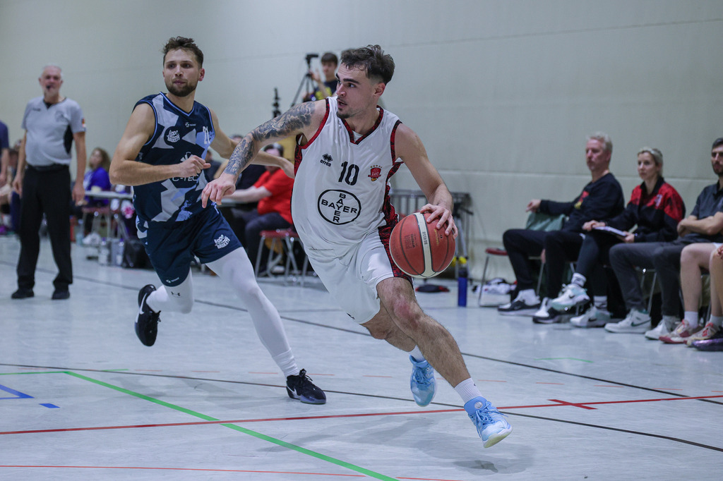 1.Regio BAYER GIANTS vs LippeBaskets Werne-83 | Fotos von Basketballspielen aus dem Raum NRW fotografiert von Gero Mueller-Laschet und Daniel Schaefer - Realisiert mit Pictrs.com