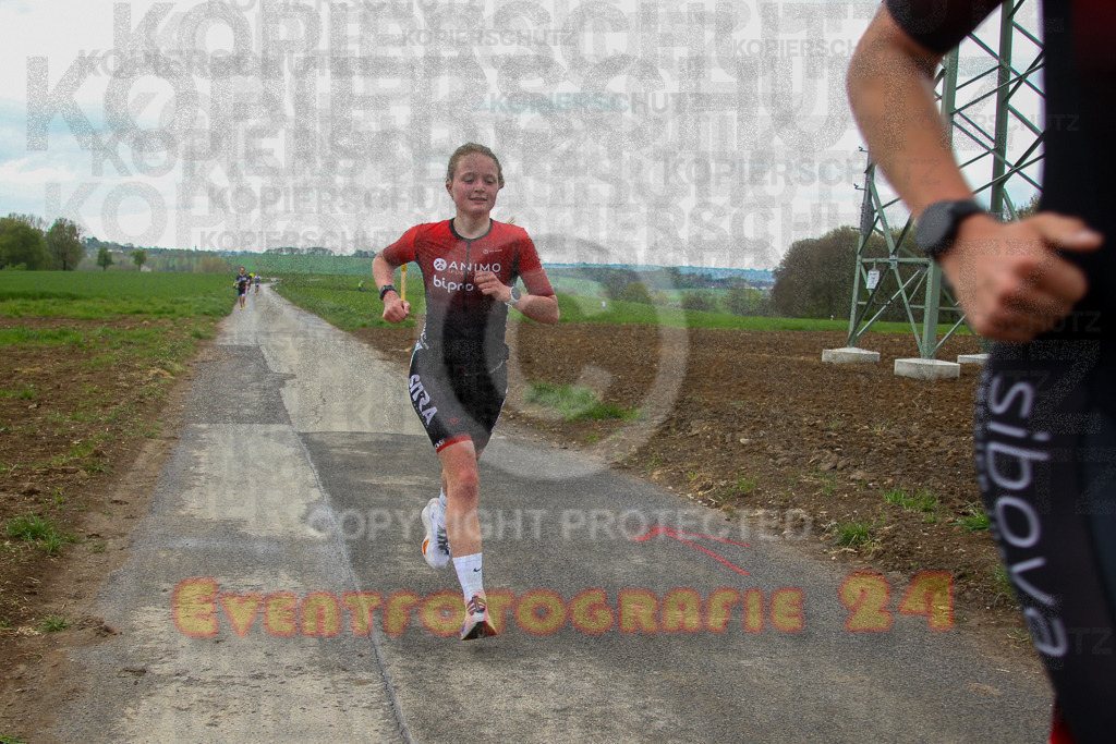 250413_1103_EV4_7282 | Sportfotografie im Rhein-Sieg Kreis, Köln, Bonn, NRW, Rheinland Pfalz, Hessen, etc. Unser Tätigkeitsfeld umfasst den Laufsport vom Volkslauf über den Marathon, Duathlon, Triathon bis zum Ultralauf wie Kölnpfad Ultra oder Schindertrail.