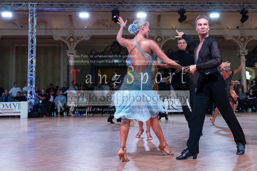 20240706_WDSF_WO_Latin_8591 | Tanzsportbilder, Standardtanz, Lateintanz, WDSF, DTV, LTVB, dancecomp, goc, hessen tanzt, blaues band der spree, walzer, tango, wiener walzer, slowfox, quickstepp, samba, rumba, cha-cha-cha, paso doble. jive, hd-kroft photography, turniertanzsport