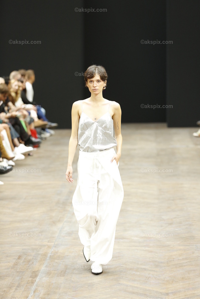 Bobkova auf der  MBFW Spring/Summer 2023 | Mercedes-Benz Fashion Week (MBFW)  Frühling / Sommer 2023 im Hotel Telegraphenamt Berlin in Berlin-Mitte. Die Kollektionen von Bobkova auf der MBFW Spring/Summer 2023. Das Bild zeigt Models mit der Kollektion von Bobkova.