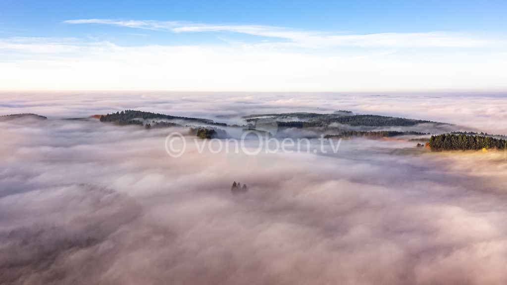 Nebelfelder bei Reichenbach/Teuschnitz | Luftbilder, Drohnenbilder, Oberfranken, Bayern, Kronach, Lichtenfels, Kulmbach, Thüringen, Frankenwald, Thüringerwald - Realisiert mit Pictrs.com