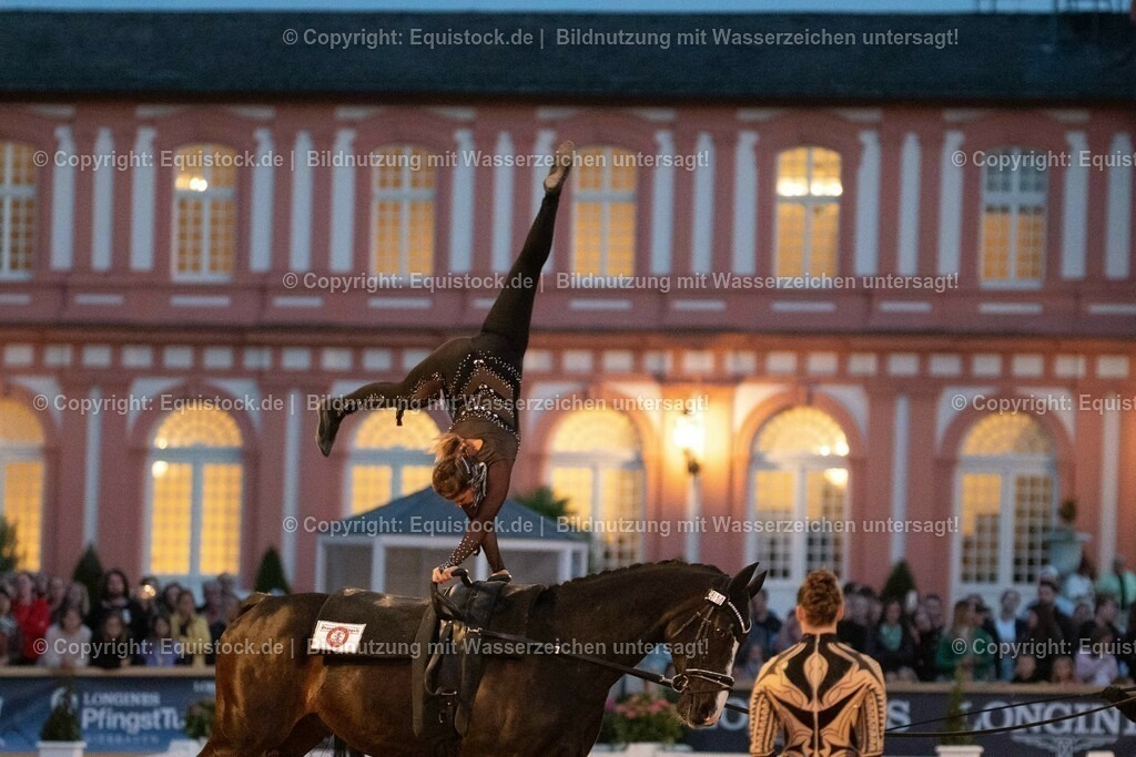 20230527_Voltigieren_NASPA_Flutlicht_0577 | equistock
