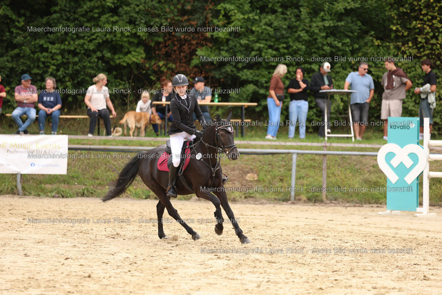 HG9A4292 | laurarinckfotografie - Realisiert mit Pictrs.com