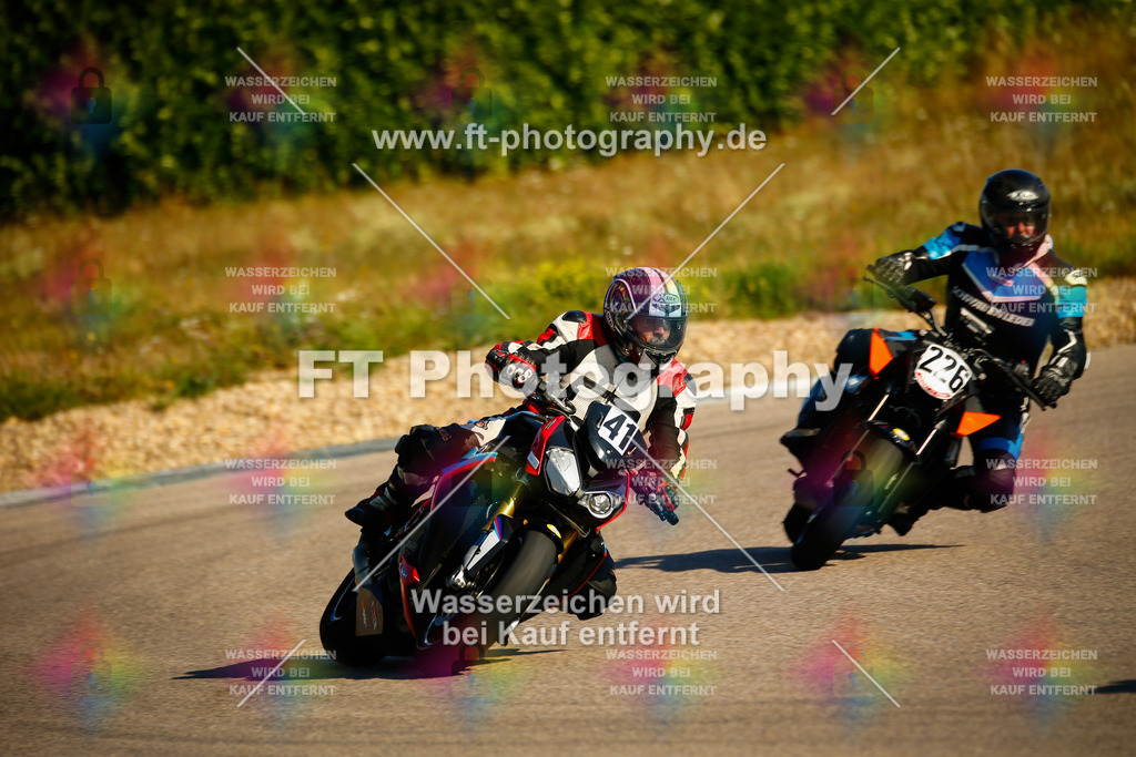 _MOT8431 | Hier findet Ihr Bilder von Touristenfahrten auf der Nürburgring Nordschleife oder von anderen Veranstaltungen die ich besucht habe. Viel Spass beim Durch Schauen 