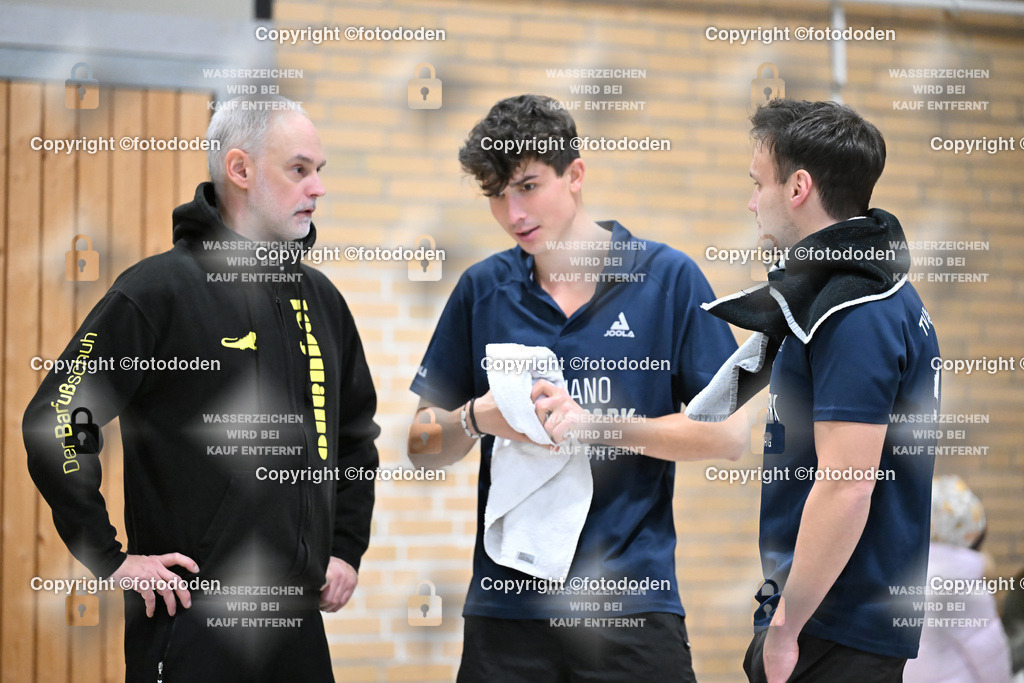 DSC_4843 | Christian Reichelt / TV Friedeburg (rechts) Niclas Ott / TV Friedeburg (mitte)Frank Leschowski / TV Friedeburg  (links)