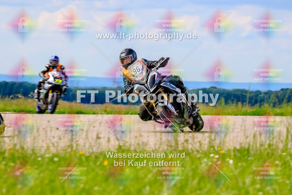 MotoTeam-0867 | Hier findet Ihr Bilder von Touristenfahrten auf der Nürburgring Nordschleife oder von anderen Veranstaltungen die ich besucht habe. Viel Spass beim Durch Schauen 