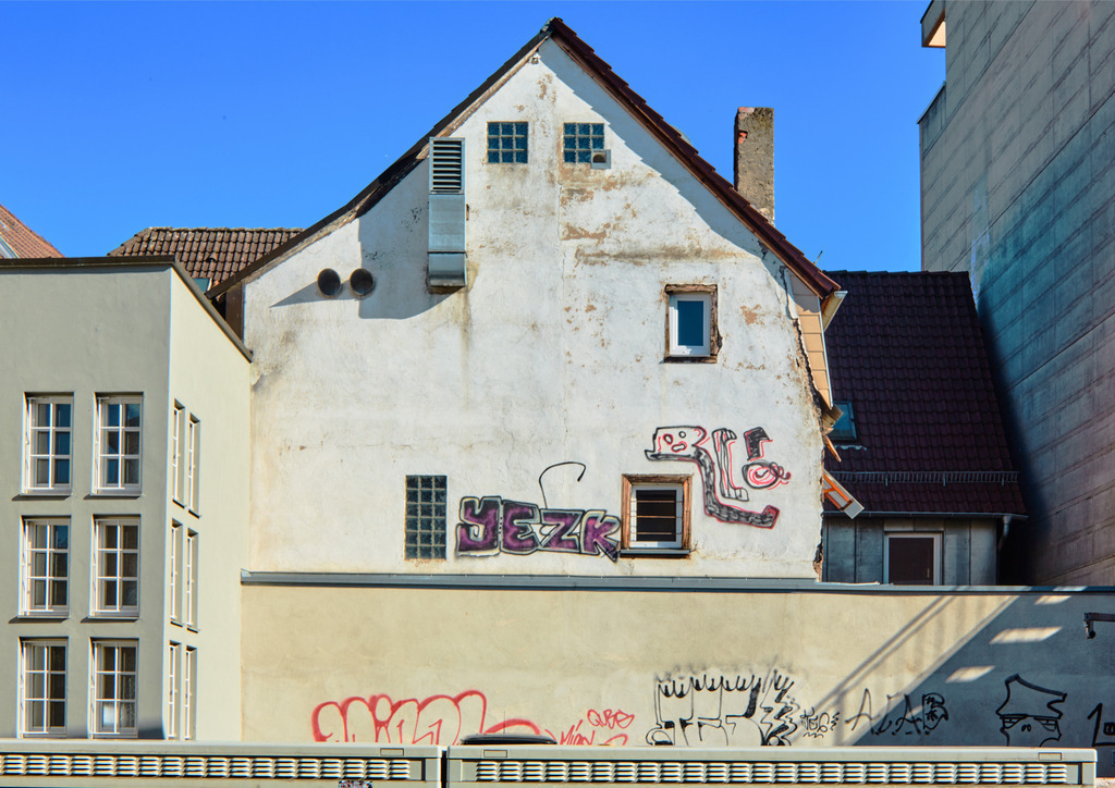 OG-city_Hinterhof_16.10.21_9023 | Hinterhof in Wolkengasse1. Gegenüber Caf-e Kakadu