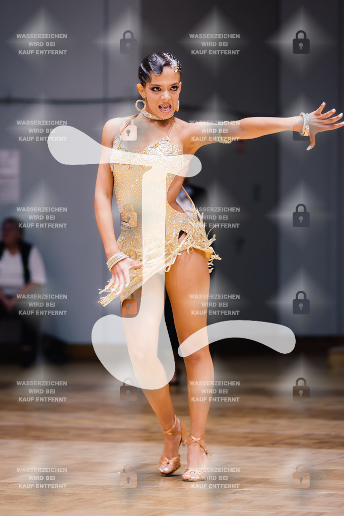 GOC 2025 - WDSF Solo Junior II Latin Female - 2025-08-21-7564 | Webshop for digital downloads and prints of dance sport, event & show photographer Julian Link - Realisiert mit Pictrs.com