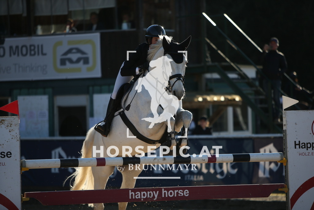 PP015993 | Willkommen bei Brunnmayr - Design & Fotografie – Ihrem Spezialisten für Reitturniere und Pferdeveranstaltungen in Oberösterreich, Salzburg und Bayern! Seit über 17 Jahren sind wir leidenschaftlich dabei.