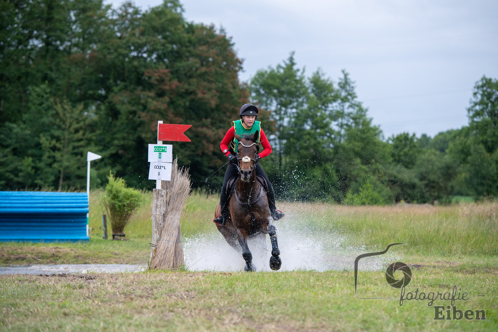 Tennis Wiefelstede Frauen | Geländeprüfung CCI3*-S am 09.06.2024 in Westerstede (Reitsportanlage Schloßweg), Photo: Philip Eiben 2024 - Realisiert mit Pictrs.com