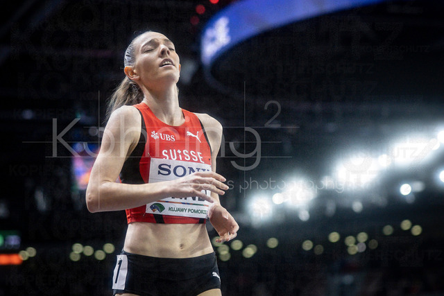 World Athletics Indoor Championships Kujawy Pomorze 26, 20.03.2026 | TORUN, POLAND - MARCH 20:  Joceline WIND (SUI) is tired after the women's 1500m during the World Athletics Indoor Championships Kujawy Pomorze 26 on day 1 / session 2 at Kujawsko-Pomorska Arena Torun on March 20, 2026 in Torun, Poland. 