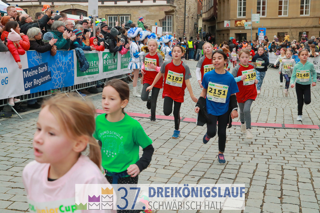 AOK JuniorCup 400m | 3Koenigslauf 2023 - Realisiert mit Pictrs.com