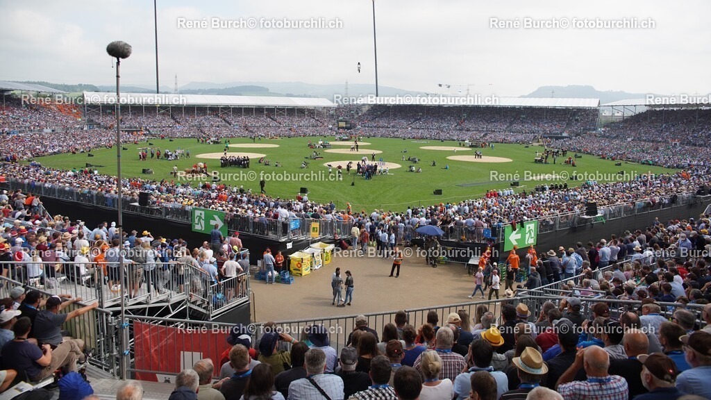 68 | René Burch leidenschaftlicher Fotograf aus Kerns in Obwalden.  Hier finden sie Sport, Landschaft und Natur Fotografie.
 - Realisiert mit Pictrs.com