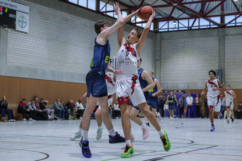NBBL BAYER GIANTS vs EWE Baskets Juniors Oldenburg-42 | Fotos von Basketballspielen aus dem Raum NRW fotografiert von Gero Mueller-Laschet und Daniel Schaefer - Realisiert mit Pictrs.com