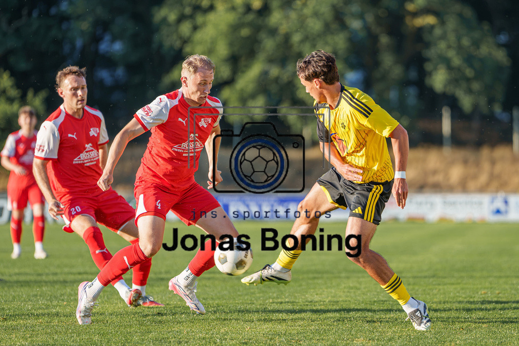 Fußball I Herren I Saison 2026-2027 I Bezirksliga Weser-Ems 4 I 2-3. Spieltag I 23909 | jns.sportfotos - Realisiert mit Pictrs.com