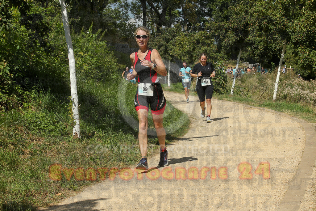 250824_1242_EX1_0242 | Sportfotografie im Rhein-Sieg Kreis, Köln, Bonn, NRW, Rheinland Pfalz, Hessen, etc. Unser Tätigkeitsfeld umfasst den Laufsport vom Volkslauf über den Marathon, Duathlon, Triathon bis zum Ultralauf wie Kölnpfad Ultra oder Schindertrail.