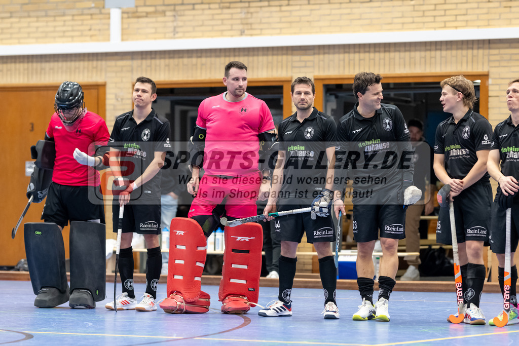SFE_20240106_0010 | Neuss, Deutschland, 06.01.2024:  in Aktion waehrend des Spiels der Halle 1. Bundesliga Herren zwischen SW Neuss vs Rot-Weiss Köln im Stadionhalle (SW Neuss) am 06.01.2024 in Neuss, Deutschland. (Foto von Stephan Fehrmann)

Neuss, Germany, 06.01.2024:  in action during the game of Halle 1. Bundesliga Herren between SW Neuss vs Rot-Weiss Köln in Stadionhalle (SW Neuss) at 06.01.2024 in Neuss, Deutschland. (Foto von Stephan Fehrmann)