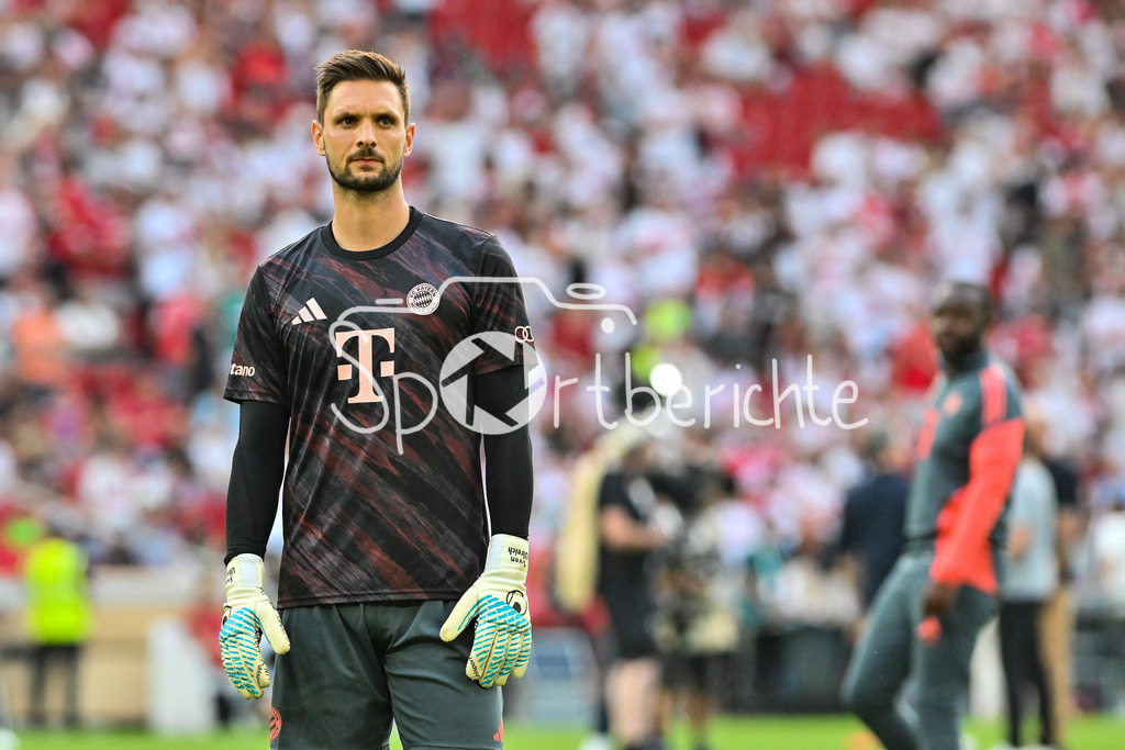 VfB Stuttgart - FC Bayern München | im Bild Sven ULREICH (FC Bayern München 26) / Einzelfoto / Freisteller / Franz-Beckenbauer Supercup: VfB Stuttgart - FC Bayern München; MHP Arena am 16.08.2025