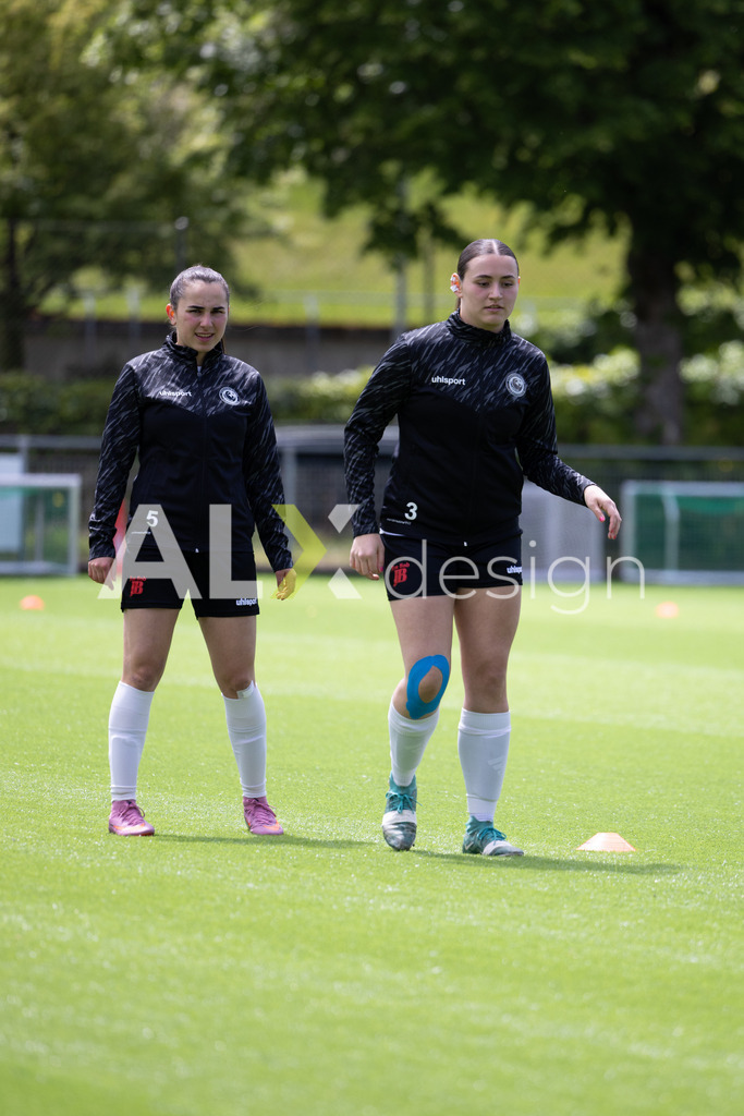 Fußball I Frauen I Saison 2025-2026 I Frauen 3. Liga | FVRZ Gruppe 2 | 18. Spieltag I Spielvereinigung Schaffhausen Damen 1 - Team Furttal Zürich I 17.05.2026 | Hochwertige Sportfotos kaufen & lizenzieren für Medien, Vereine, Agenturen & Sportler:innen. Entdecke professionelle Sportfotografie im Bildshop von Alexander Franzen. - Realisiert mit Pictrs.com