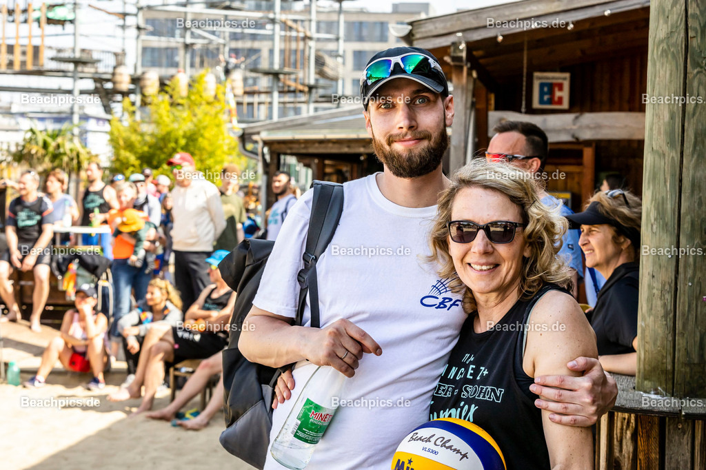 2023-00069887-Vater-Sohn-Turnier |  18.05.2023; Berlin Foto: Gerold Rebsch - www.beachpics.de
