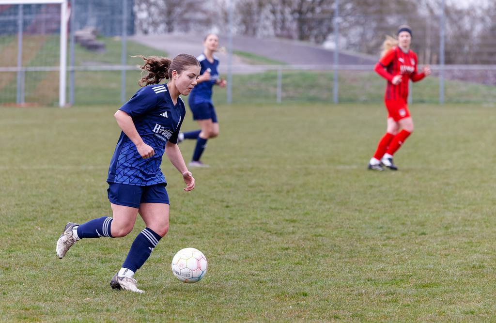 HÄRFCH_260404_3-21 | FC Härtsfeld 03 vs. 1.FC Heidenheim 1846 II, Fußball, Frauen, Bezirksliga, 2025/2026, 11. Spieltag, 04.04.2026 in Dunstelkingen (Foto: Michael Bulling) - Realisiert mit Pictrs.com