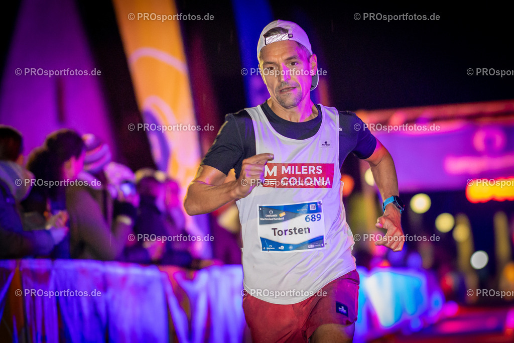 Martinslauf Sindorf 2023 in Kerpen-Sindorf, 09.11.2023 | Impressionen vom Martinslauf Sindorf 2023 am 09.11.2023 in Kerpen-Sindorf (Nordrhein-Westfalen).