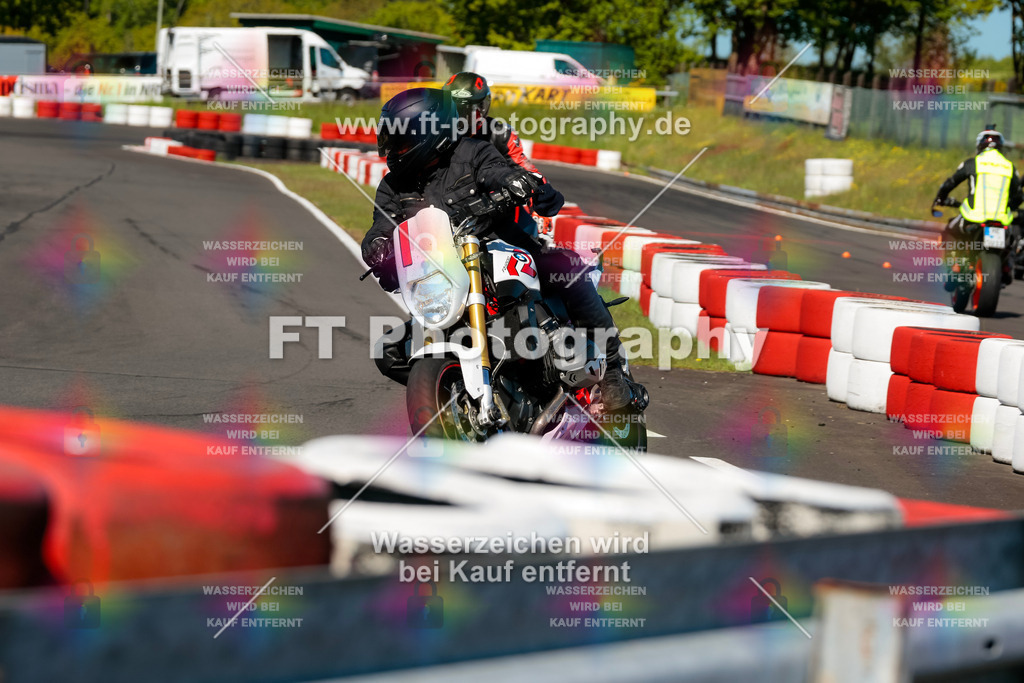 Moto-TeamOBK-21668 | Hier findet Ihr Bilder von Touristenfahrten auf der Nürburgring Nordschleife oder von anderen Veranstaltungen die ich besucht habe. Viel Spass beim Durch Schauen 
