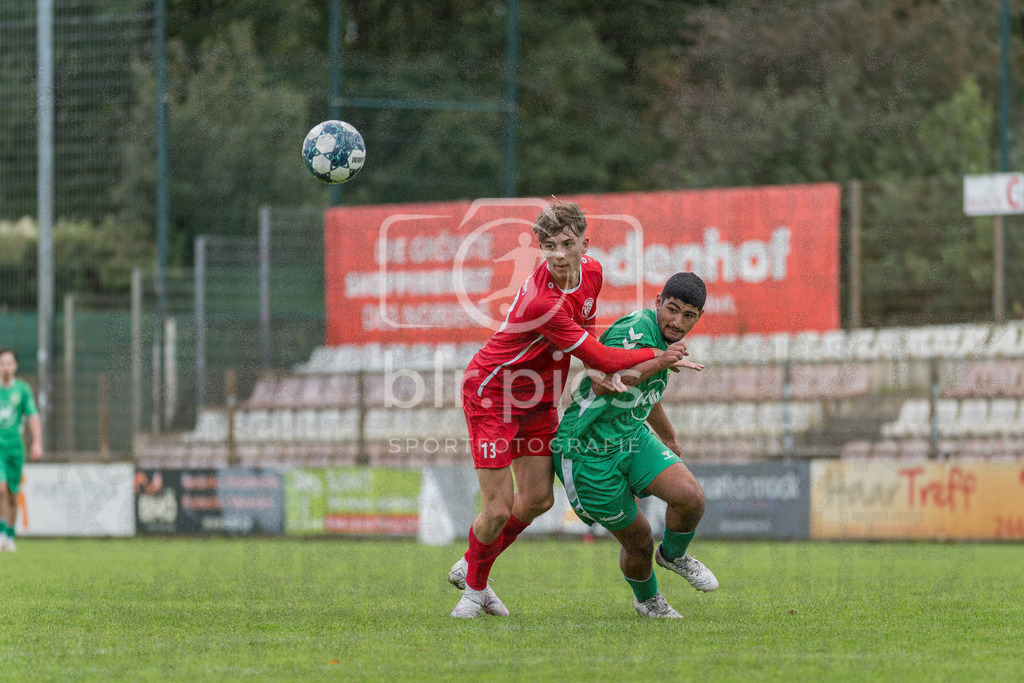 blr.pics_FC Oberneuland - JFV Bremen II | Professionelle Fußball- und Sportfotografie. Spielbilder online ansehen und kaufen – Einzelbilder oder komplette Galerien in hoher Qualität.