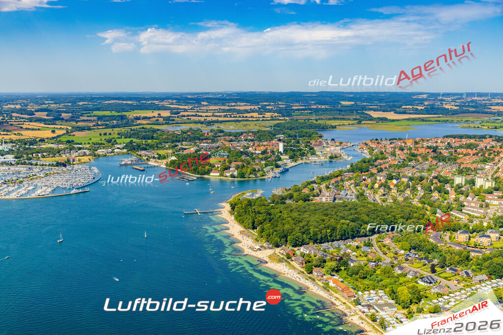 Luftbild Vs Google Maps  Bucht  Neustadt in Holstein -Das Luftbild wurde 2025 vom UL-Flugzeug heraus erstellt ( keine Drohnenluftbilder ) - Hochauflösende Luftaufnahme -Nicht vergleichbar mit Google Maps oder Satelittenbilder- Die Geschenkidee !Mit Lizenz und Bildrechte bestellbar