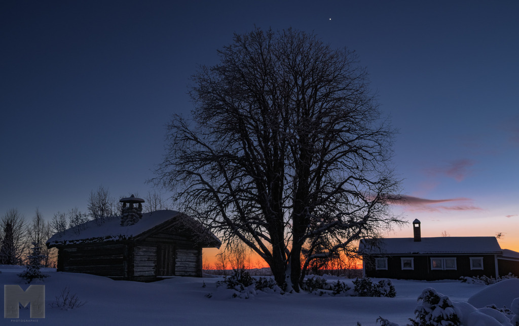 Venus über einer Rasthütte | Landschafts- und Tierfotografie zu allen Jahreszeiten. Und immer die Schönheit des Lichtes im Auge... - Realisiert mit Pictrs.com