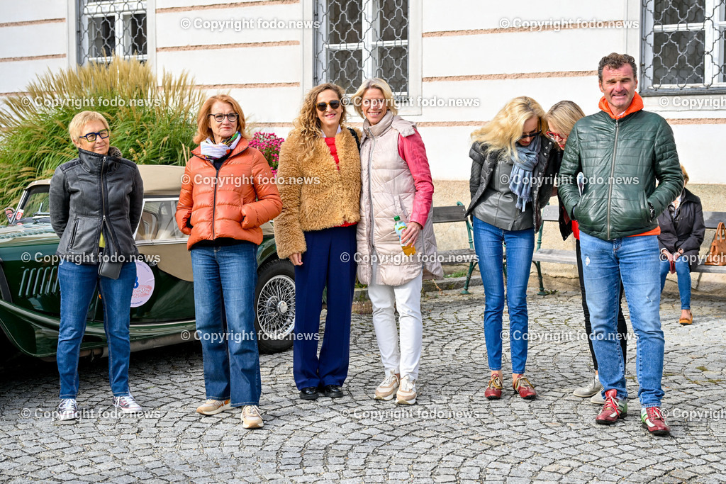 Frauen fuer Frauen_ Charity Oldtimerfahrt_ 04.10.2025-87 | 04.10.2025, Linz, AUT, Oldtimer Charity im Bild Frauen fuer Frauen Oldtimerfahrt, Teilnehmer©Harald Dostal / fodo.media