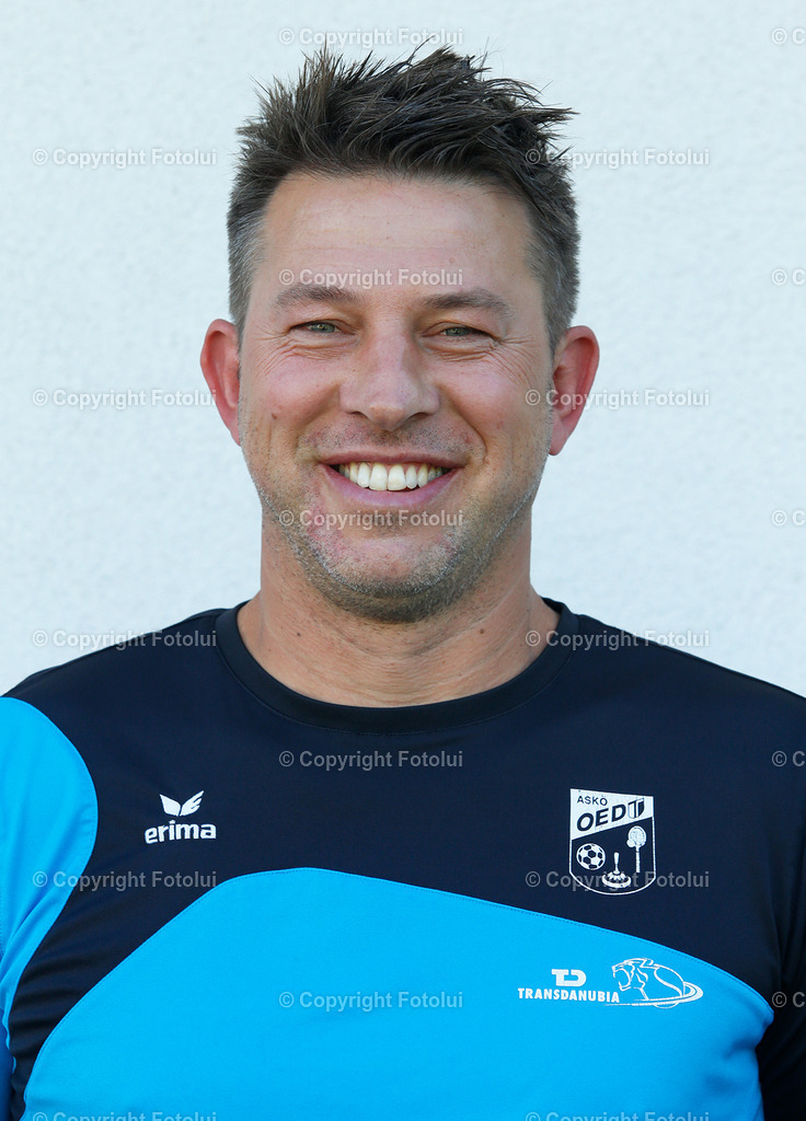 ASKOEOEDT1B_17 | BOZO KOVACEVIC