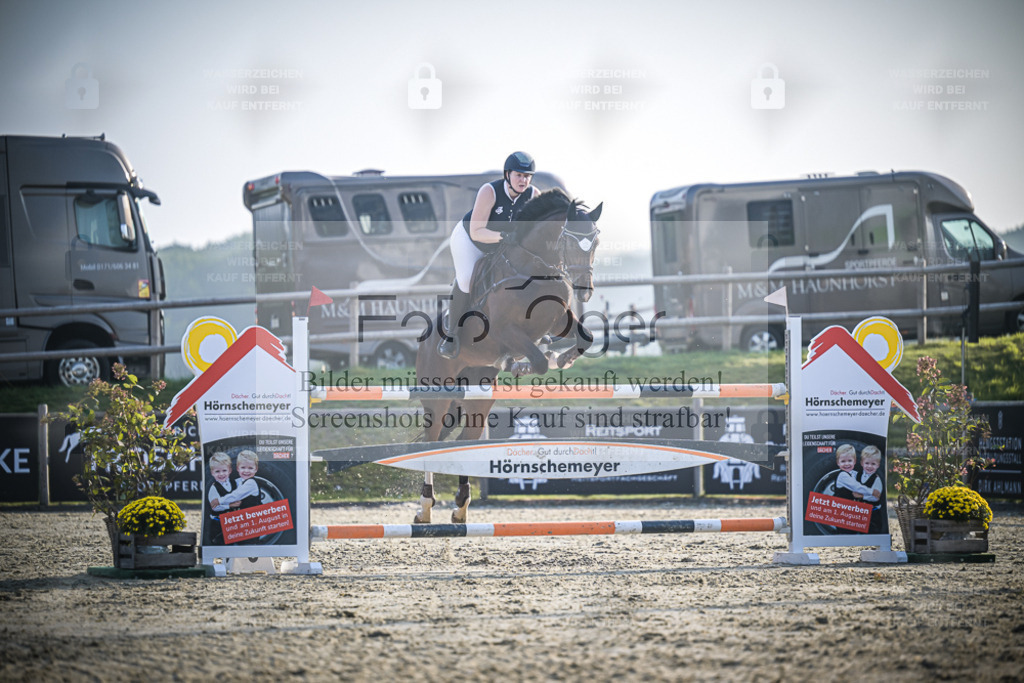 DOS_1037 | Entdecke hochwertige Reitturnierfotos von Foto Oger. Professionell, emotional und authentisch – jetzt Lieblingsmomente im Shop bestellen. - Realisiert mit Pictrs.com