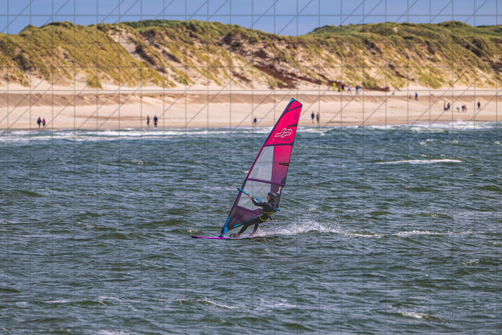 Windsurfing; div. unknown People | Hvide Sande, Denmark, 08.06.25: Windsurfing; div. unknown People —  CREDIT:www.bullenfotos.de, Martin König, Hörner Weg 40, D-49078 Osnabrück, +4917663732967 — Nutzung und Weitergabe nur zu den vereinbarten Zwecken. Presseanfragen an Ersteller. Alle Rechte beim Ersteller. Honorierung nach MFM. - Realisiert mit Pictrs.com