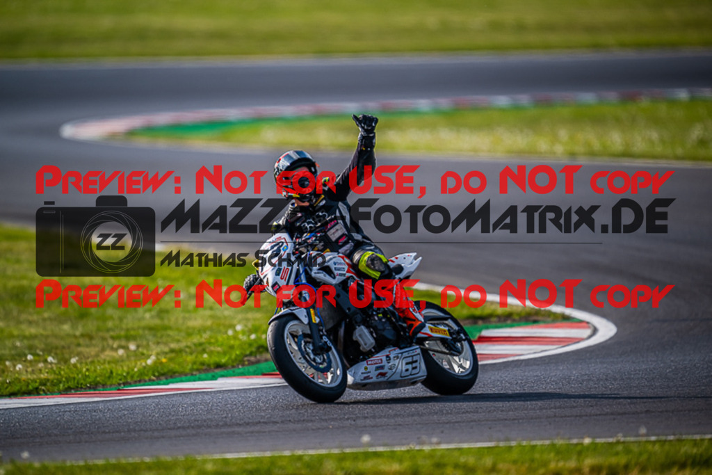 MaZZes_FotoMatrix_220508_98636 | Fotograf Mathias Schmid
Sportfotograf,
Eventfotograf,
Hochzeitsfotograf,
Portraitfotograf