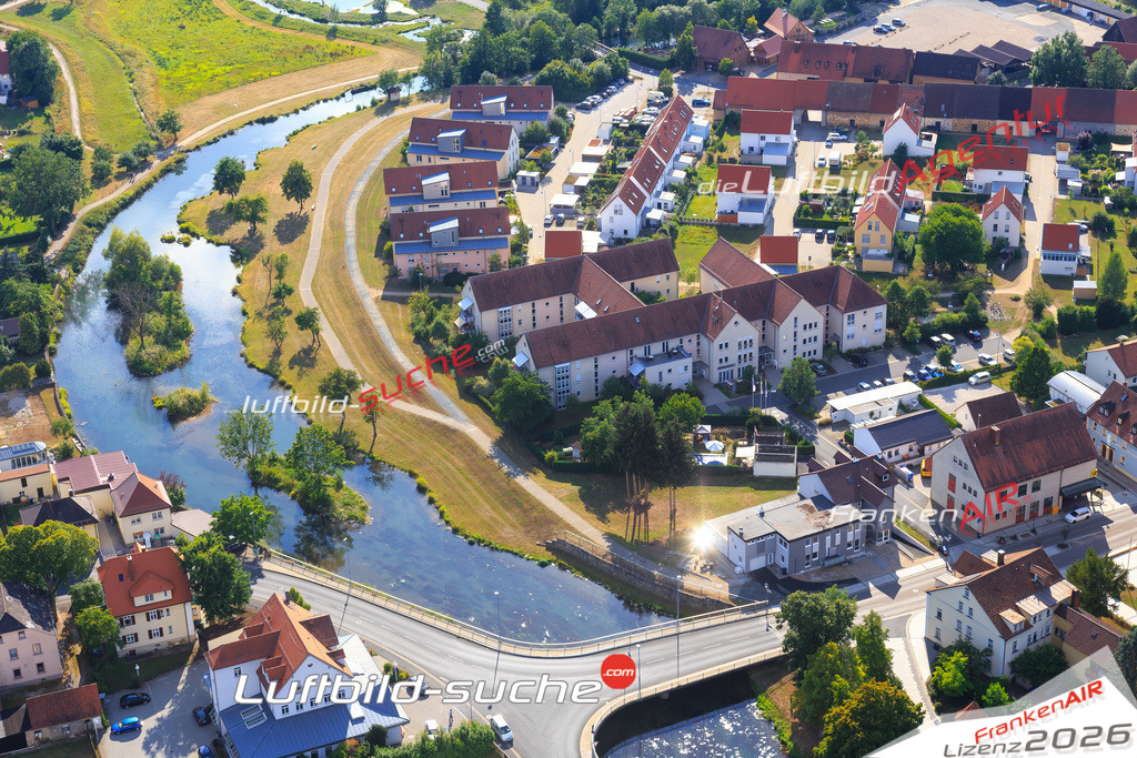 Die Luftaufnahme der Stadt Ebermannstadt wurde vom UL-Flugzeug heraus erstellt ( keine Drohne )- hohe Auflösung für beste Qualität