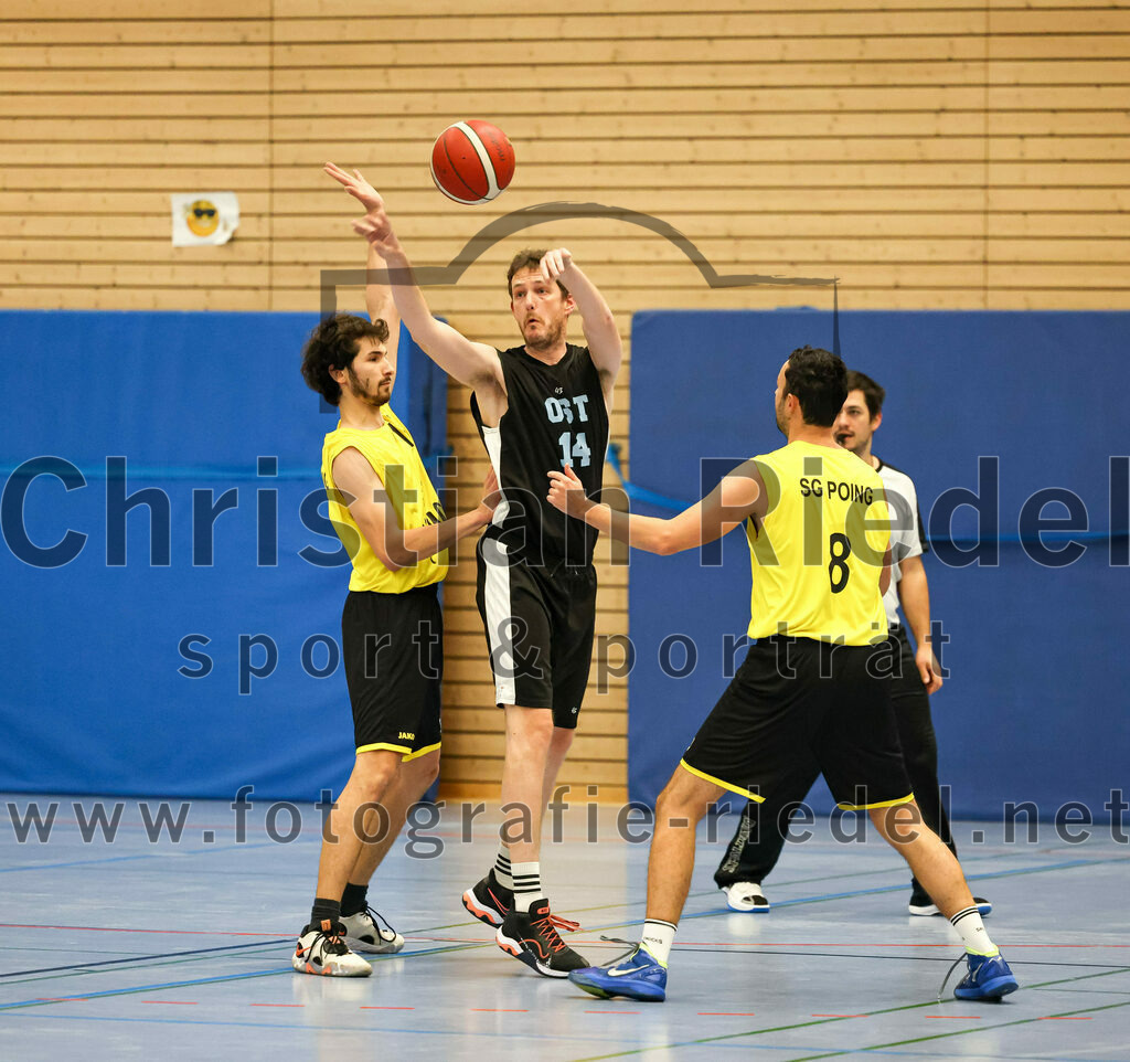 2022-12-04_040_SG_Poing_gegen_TSV_Muenchen_Ost_4 | Poing, Deutschland, 04.12.2022:
Basketball, Bezirksklasse 2021 / 2022, 8. Spieltag, SG Poing gegen TSV München Ost 4, Endergebnis: 37:65

Foto: Christian Riedel / fotografie-riedel.net