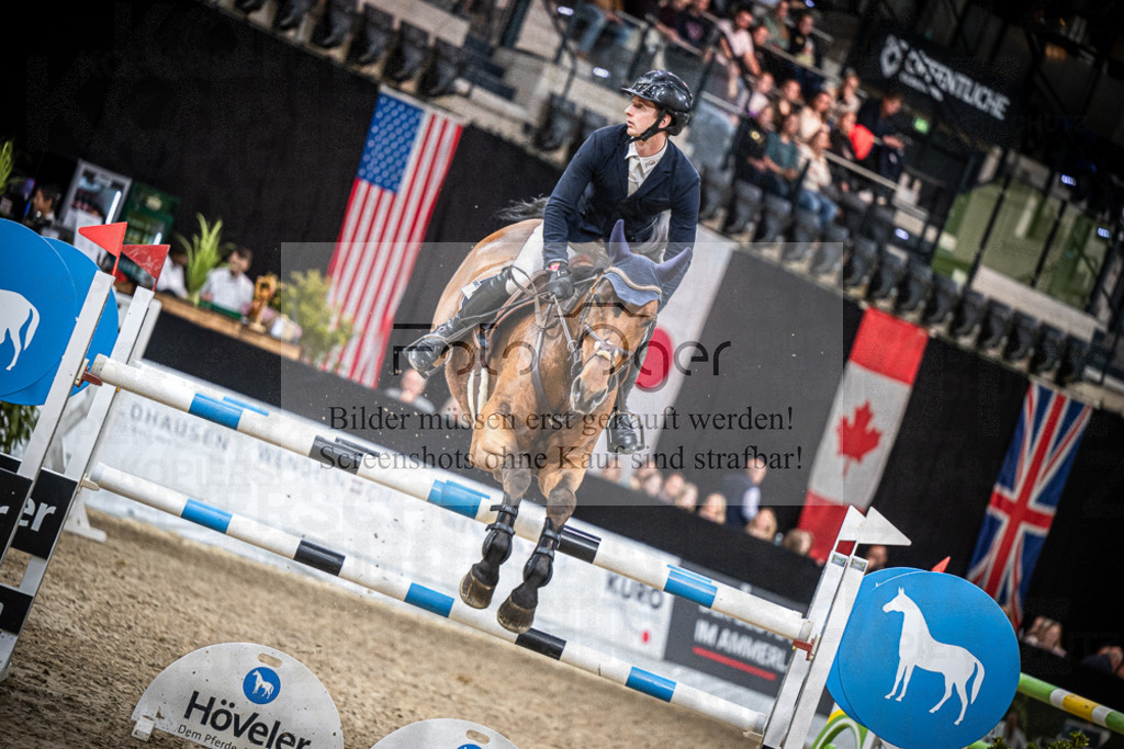 DOS_2610 | Entdecke hochwertige Reitturnierfotos von Foto Oger. Professionell, emotional und authentisch – jetzt Lieblingsmomente im Shop bestellen.Deutschlandweite Turnierfotografie. - Realisiert mit Pictrs.com