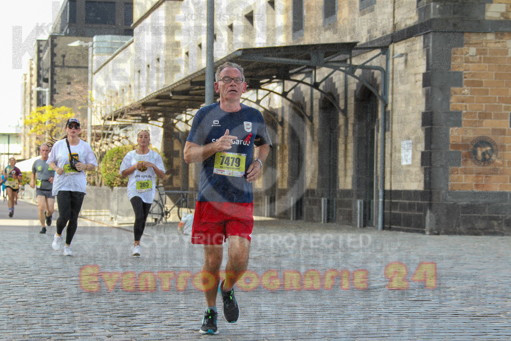 250920_1454_EV4_7461 | Sportfotografie im Rhein-Sieg Kreis, Köln, Bonn, NRW, Rheinland Pfalz, Hessen, etc. Unser Tätigkeitsfeld umfasst den Laufsport vom Volkslauf über den Marathon, Duathlon, Triathon bis zum Ultralauf wie Kölnpfad Ultra oder Schindertrail.
