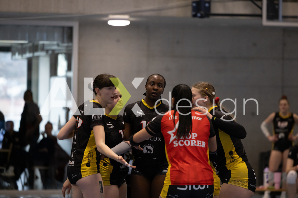 Volleyball I Frauen I Saison 2025-2026 I Volleyball NLA | Women I 1/4 Finals I  BIWI VFM - VC Kanti Schaffhausen I 01.03.2026 | BIWI VFM Spielerinnenkreis - Realisiert mit Pictrs.com
