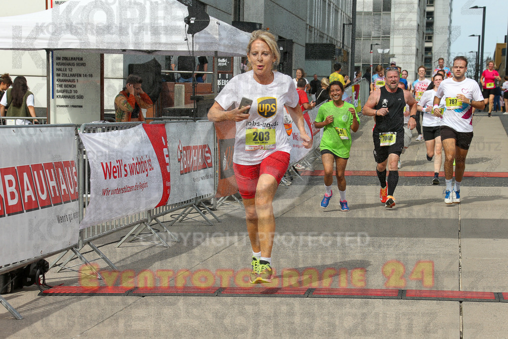 250920_1329_EX1_4949 | Sportfotografie im Rhein-Sieg Kreis, Köln, Bonn, NRW, Rheinland Pfalz, Hessen, etc. Unser Tätigkeitsfeld umfasst den Laufsport vom Volkslauf über den Marathon, Duathlon, Triathon bis zum Ultralauf wie Kölnpfad Ultra oder Schindertrail.