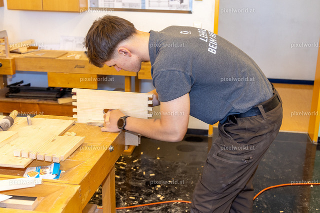Bezirkslehrlingswettbewerb der Tischler | Bildershop von pixelworld.at - Realisiert mit Pictrs.com