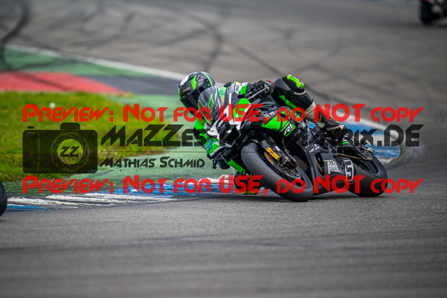 MaZZes_FotoMatrix_220924_1073 | PRO SUPERSTOCK
