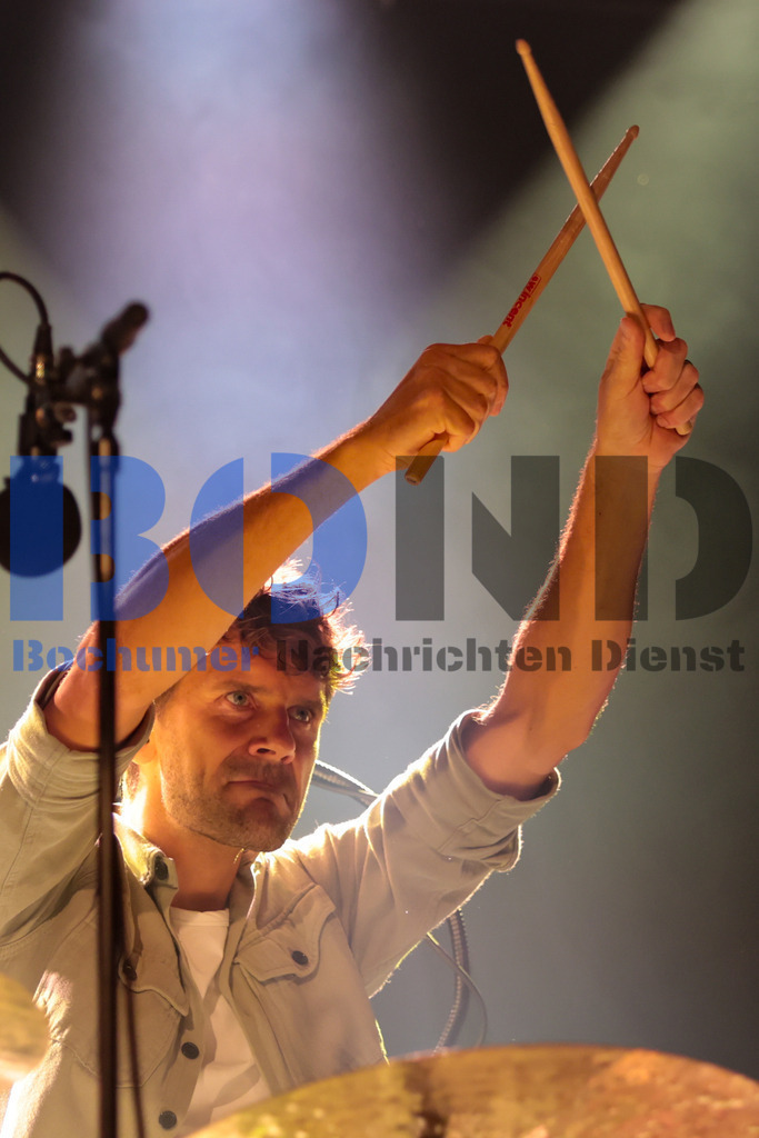 Zeltfestival Ruhr 2024 - Joris  {date} -  | {headline}(Foto: Sebastian Sendlak / BOND) - Realisiert mit Pictrs.com